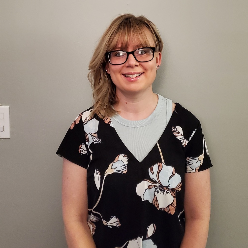 Meet your Posher, Alissa